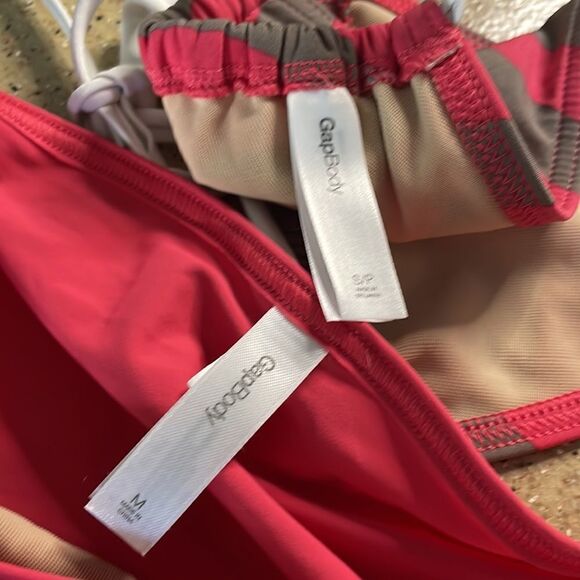 GAP Body pink and tan striped bikini with floral accents - Picture 11 of 12